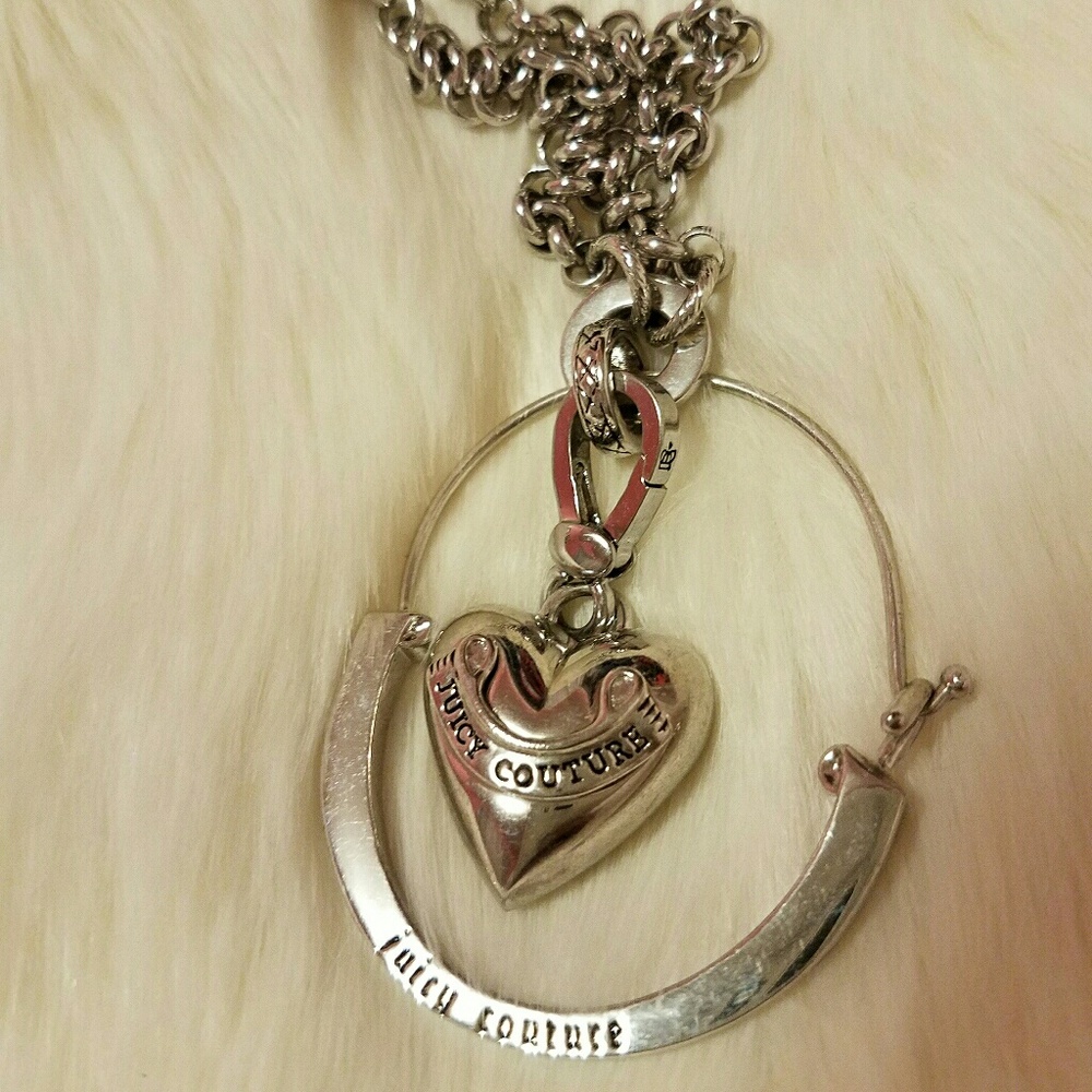 Pre-Owned Juicy Couture Necklace